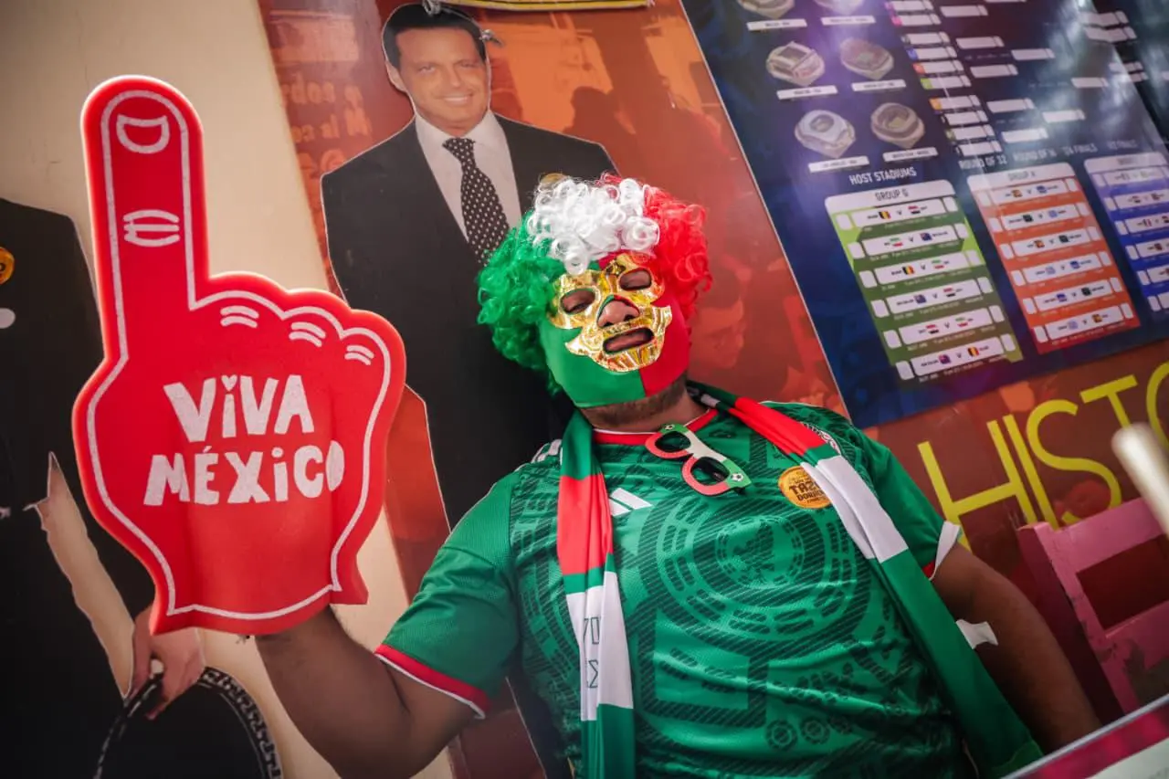 $!La fe de la afición en el Tri se desborda en los bares locales de Culiacán