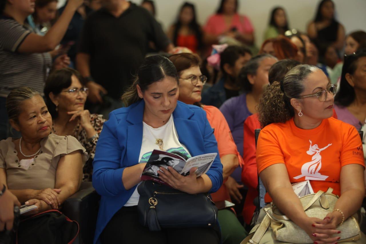 $!Celebran en Mazatlán conversatorio ‘Diálogos sobre Seguridad y Bienestar de las Mujeres en la Agenda Pública’