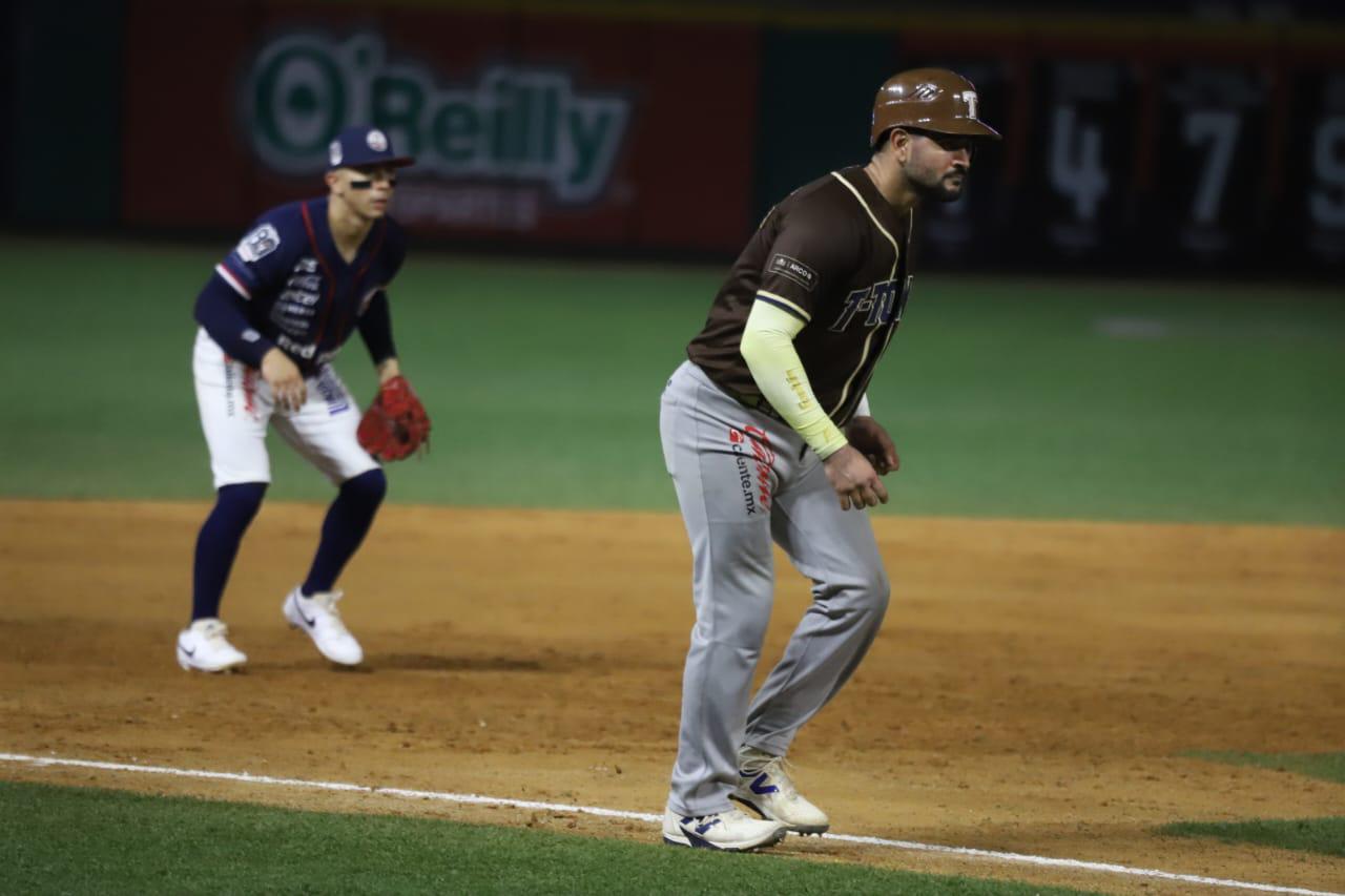 $!Venados se queda corto en ofensiva y Tucson iguala serie