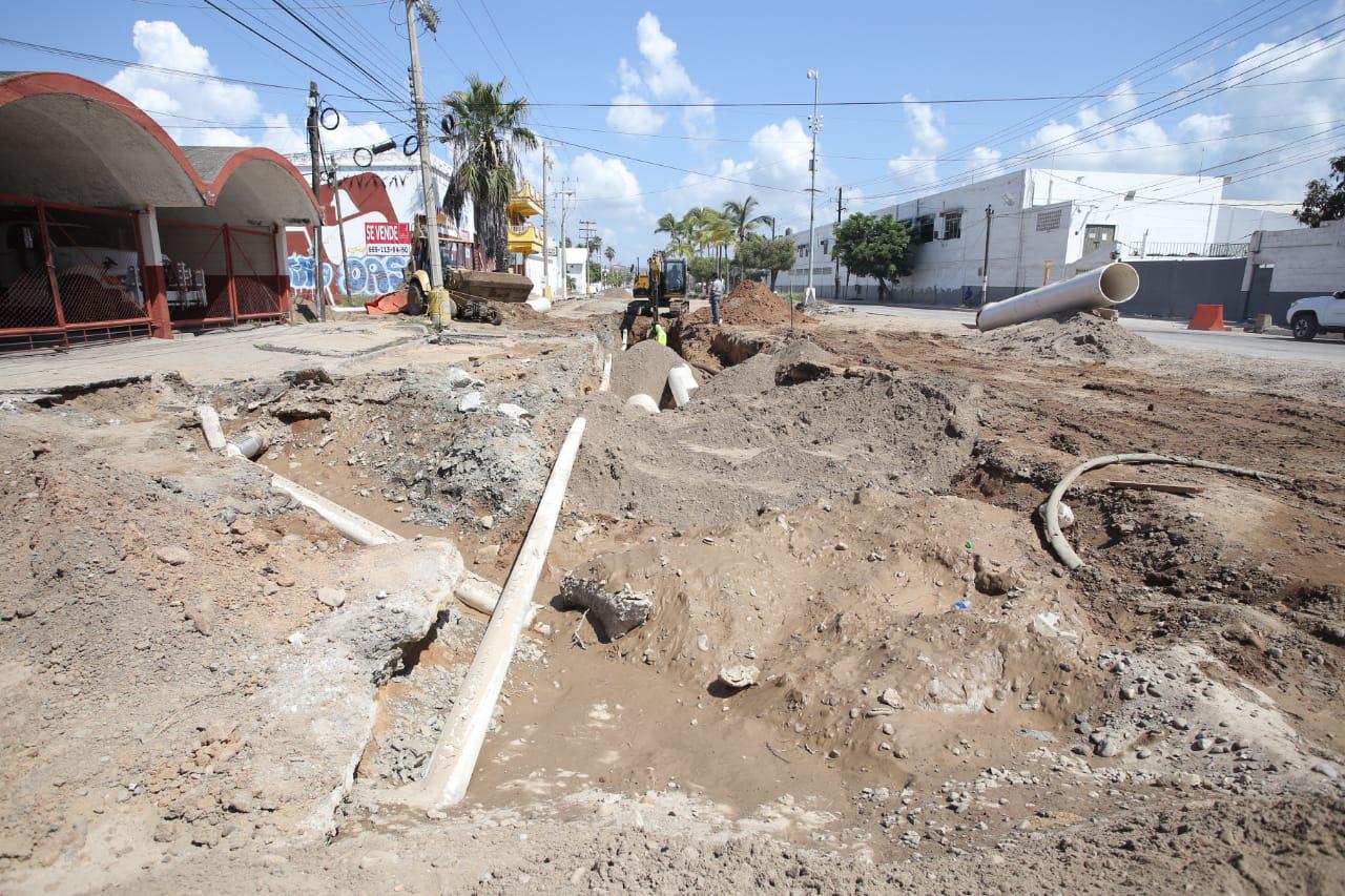$!En Mazatlán, las colonias Montuosa y Obrera son las que más han sufrido el desabasto de agua, dicen vecinos