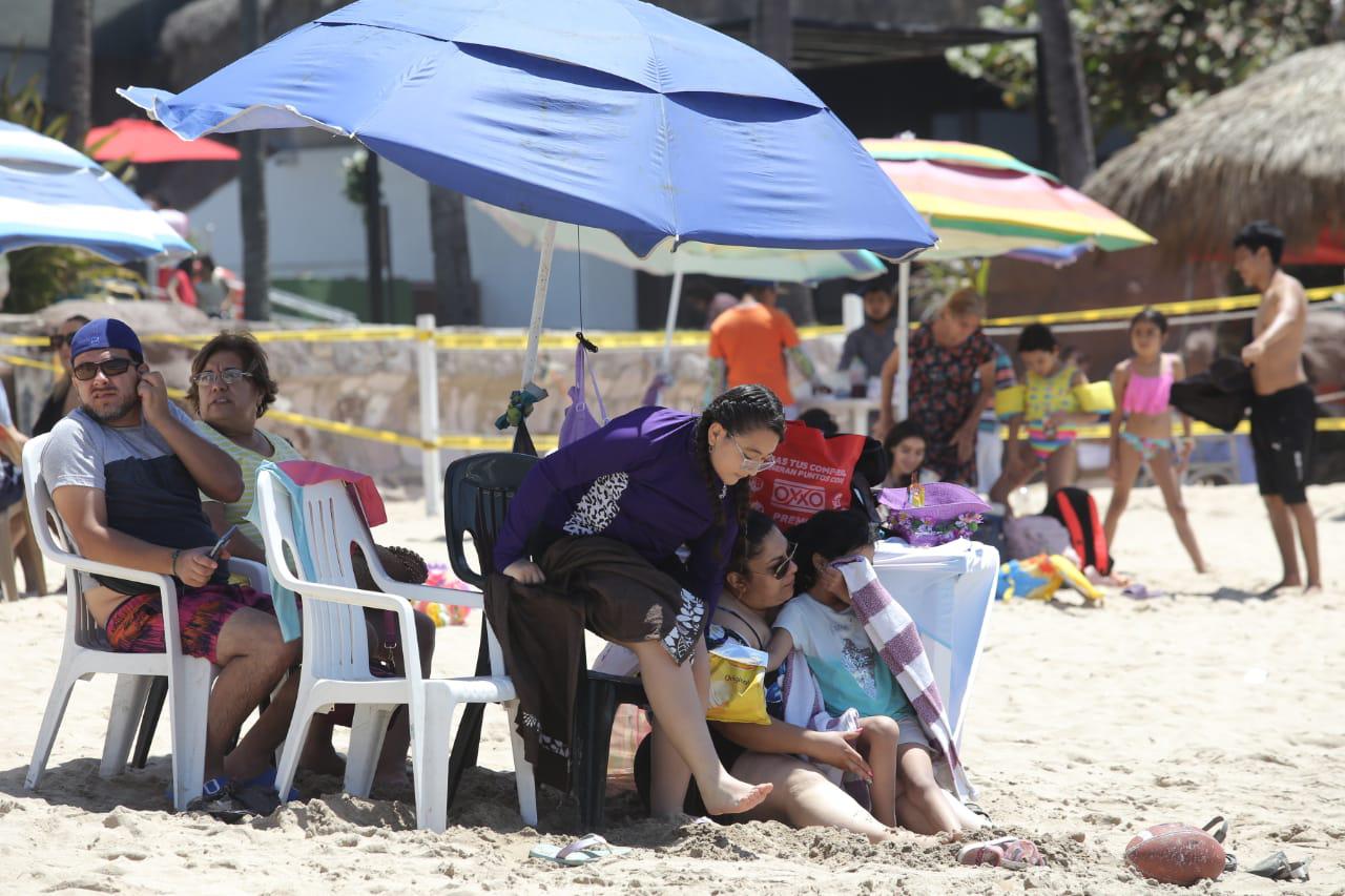 $!Mazatlán, con sus playas, encanta a turistas