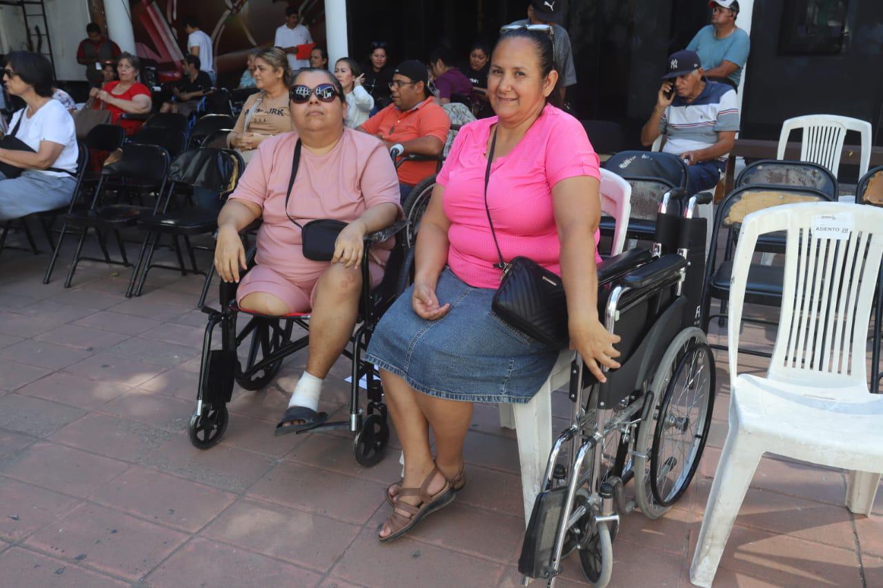 $!Dona Fundación ‘Academia de Sueños Especiales’ 27 sillas de ruedas para personas discapacitadas y adultos mayores en Mazatlán