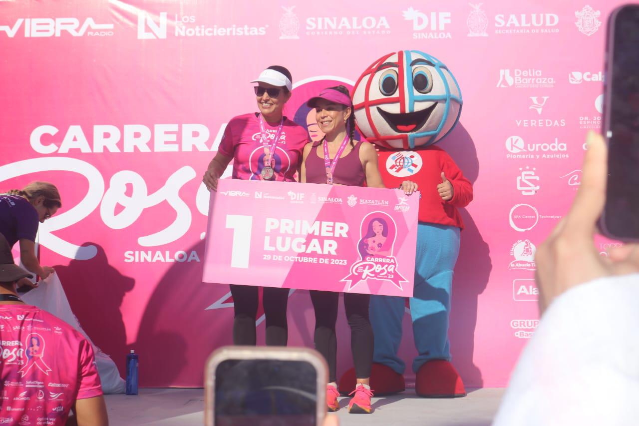 $!Solís y Leyva conquistan la Carrera Rosa, en Mazatlán
