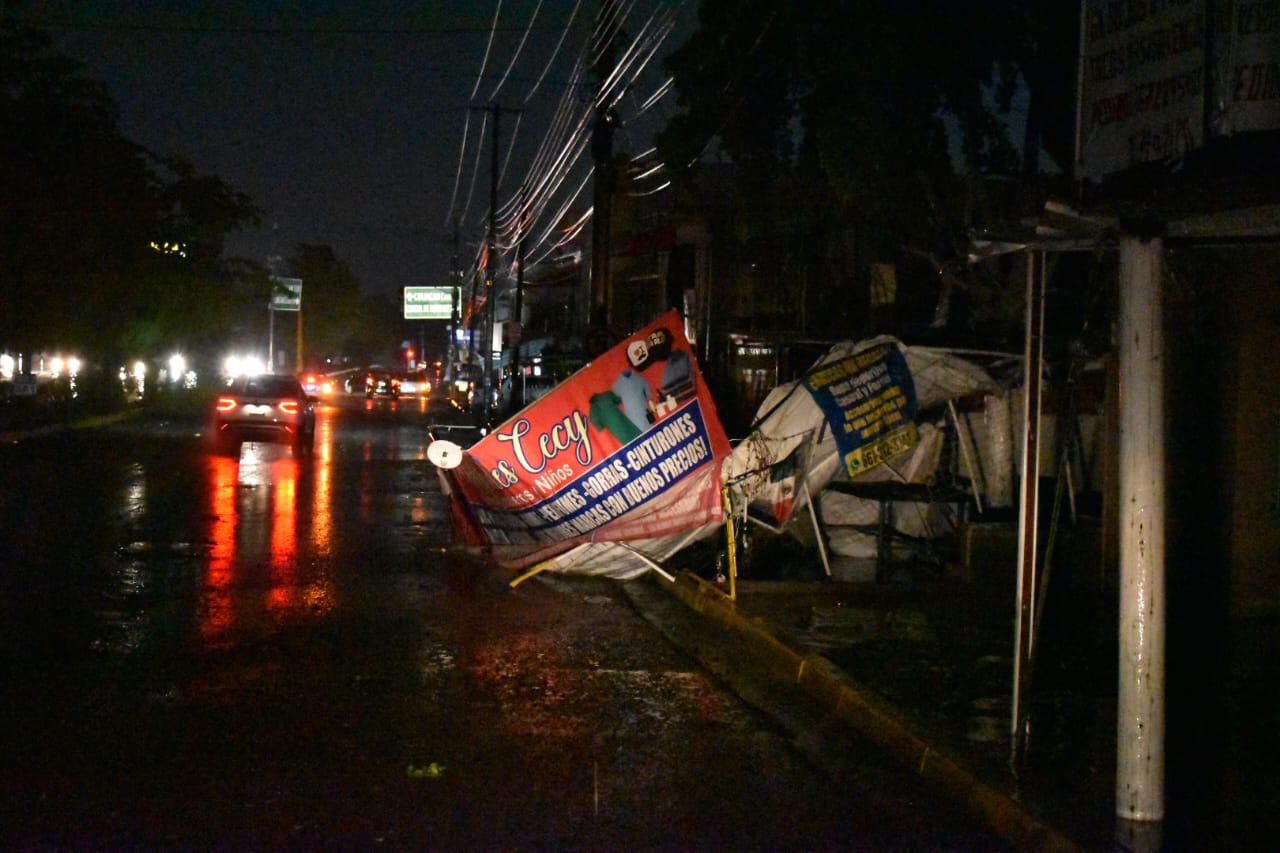 $!Intensa lluvia sorprende a Culiacán; llaman a estar alertas por ‘Hilary’