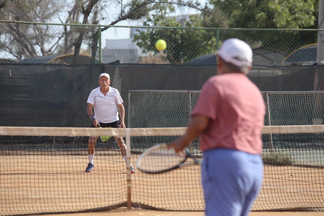 $!Se coronan Galván y Cárdenas en el Muralla