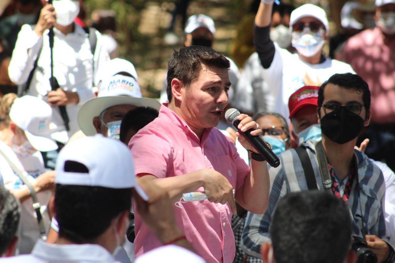 $!‘Travieso’ Arce hace campaña con Mario Zamora y pidió unirse para no andar como Cuba o Venezuela