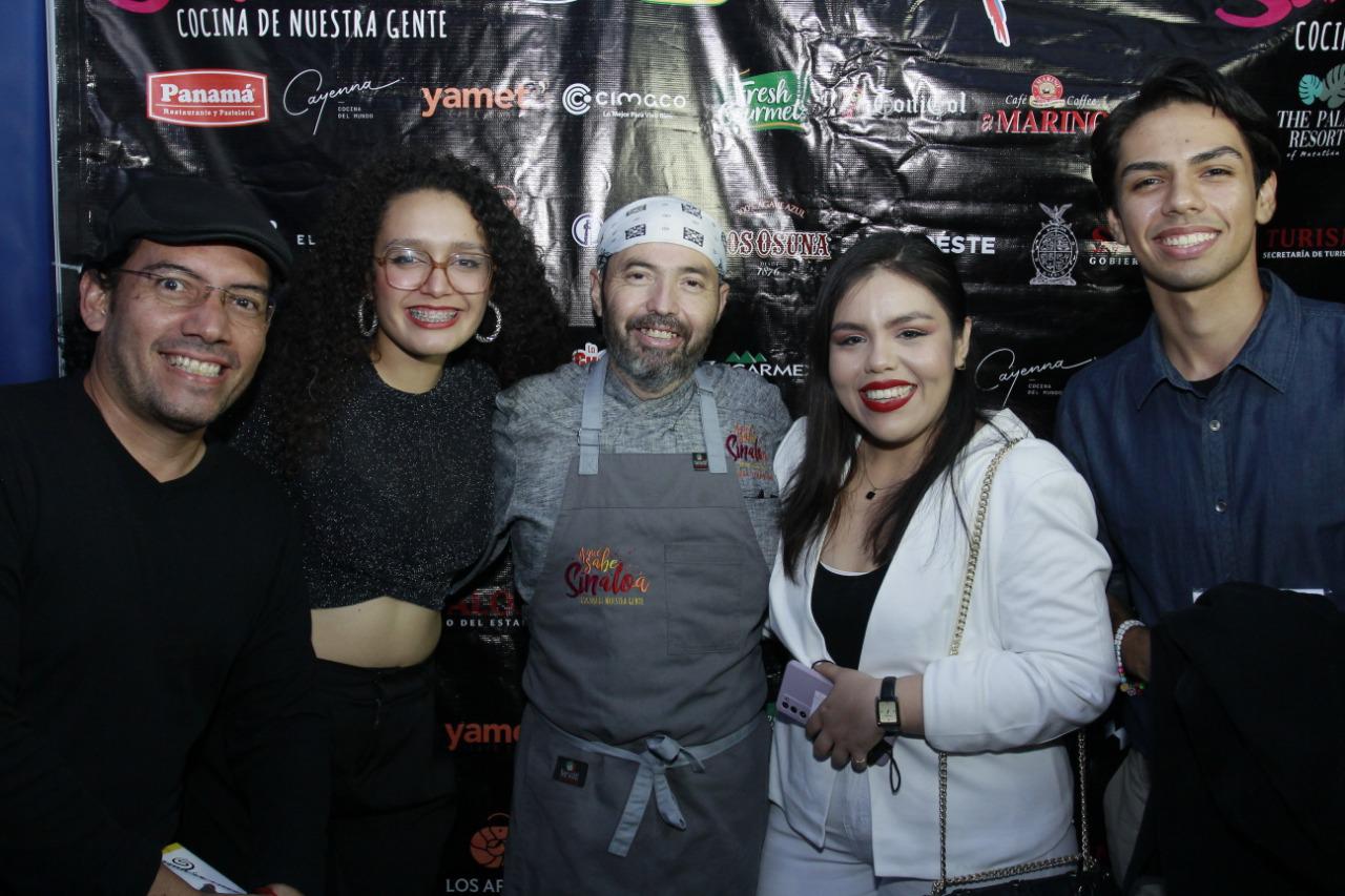 $!Miguel y Michell Olivarría, Miguel Taniyama, Maciel Valencia y Vinicio Marroquín.