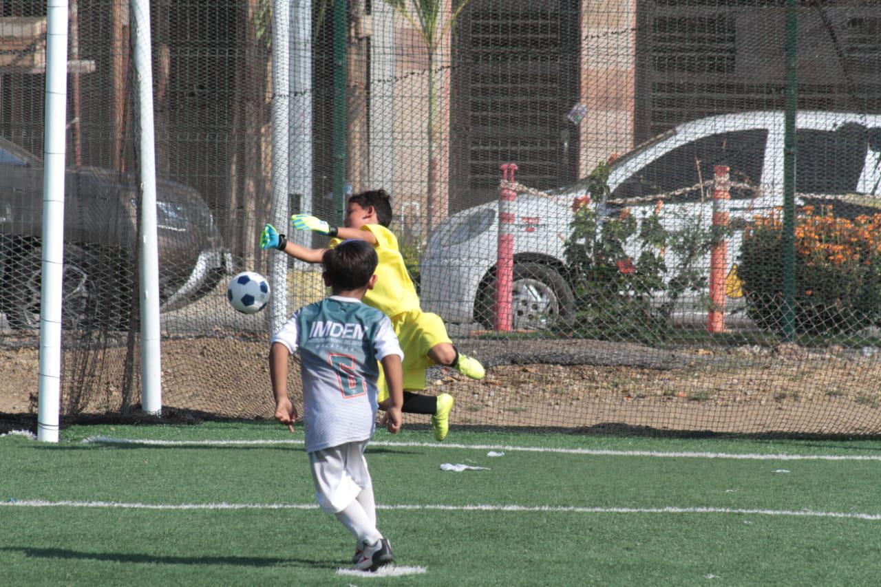 $!Mazatlán Imdem se queda en el camino del Campeonato Estatal de Futbol Chupones 2022