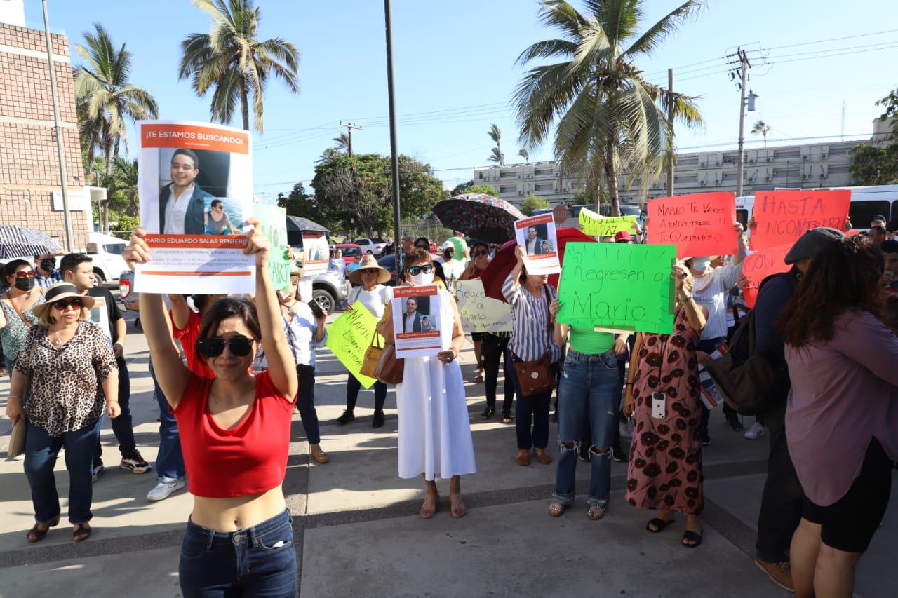 $!Desaparece joven en Mazatlán; exigen justicia... pero nadie los atiende