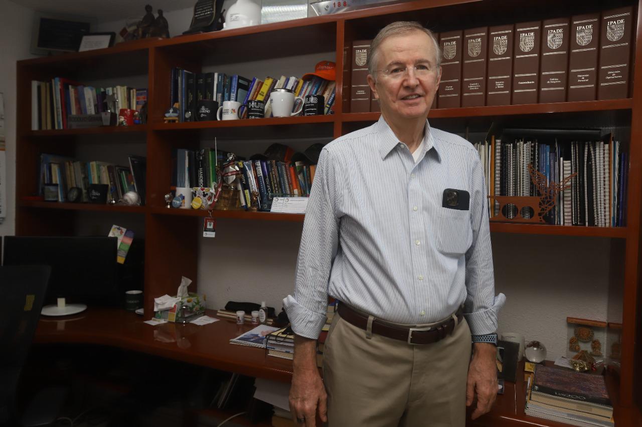 $!‘Si no creces, te mueres’, sugiere el empresario Rodolfo Madero Rodríguez