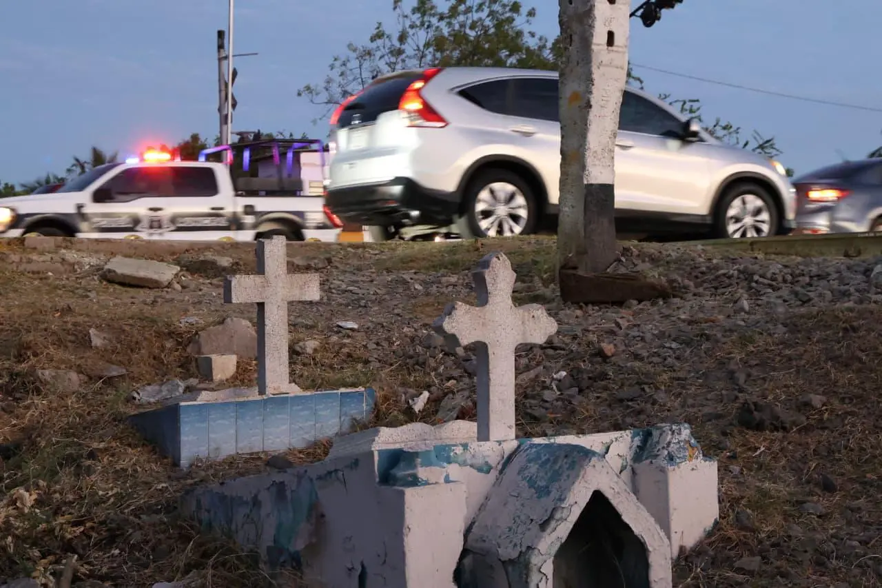 $!El ‘trenazo’: 30 años de duelo en la Santa Rosa y una tragedia que marcó a Mazatlán
