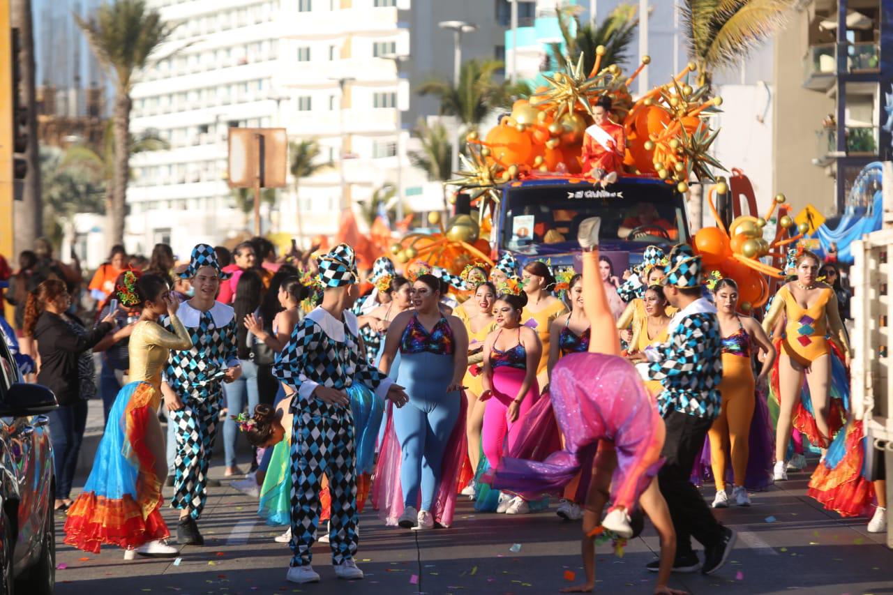 $!Con gran participación celebran segunda manifestación del Carnaval de Mazatlán