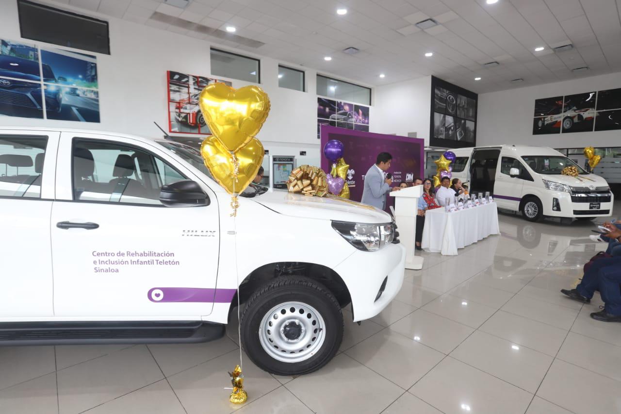 $!Dona Toyota dos vehículos al CRIT Teletón Sinaloa, que se construye en Mazatlán