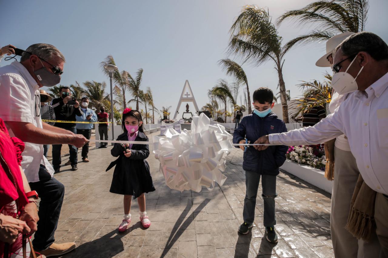 $!Playa Las Glorias tiene nuevo atractivo; rescatan capilla de la Virgen