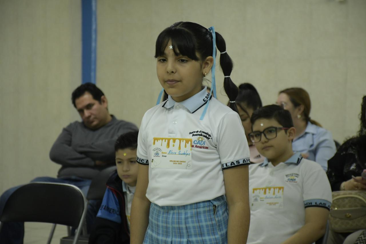 $!Alexa Guadalupe muestra su habilidad en el deletreo.
