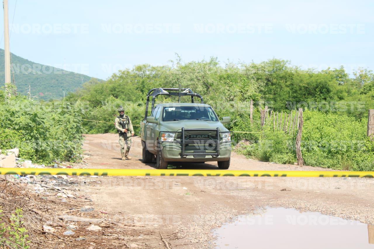 $!Hallan cuerpo envuelto en cobijas en salida a Tepuche, en Culiacán
