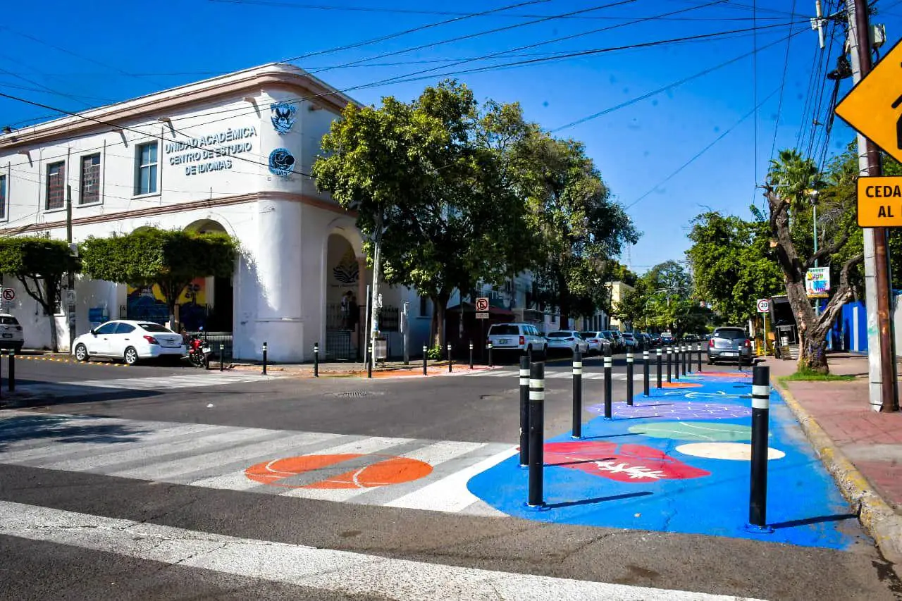 $!Entregan ‘Pasos por la Paz’ en Culiacán; transforman Calle Rafael Buelna con enfoque peatonal