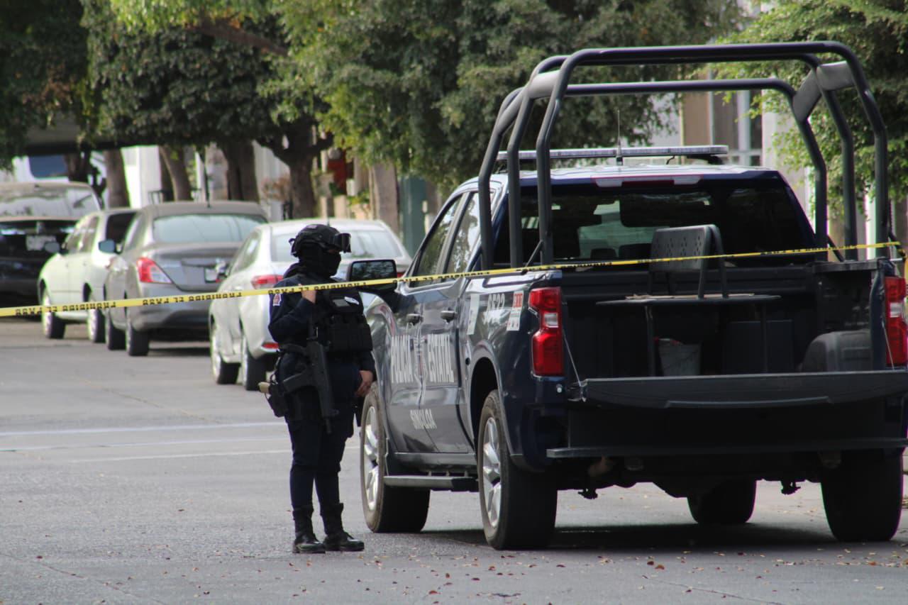 $!Asesinan a hombre dentro de un vehículo en Infonavit Solidaridad, en Culiacán