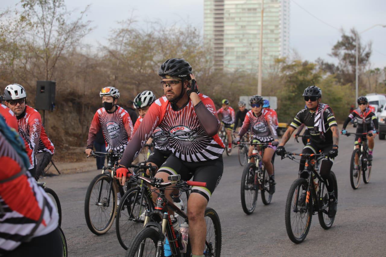 $!Con rodada inauguran ampliación de la carretera Mazatlán-Cerritos