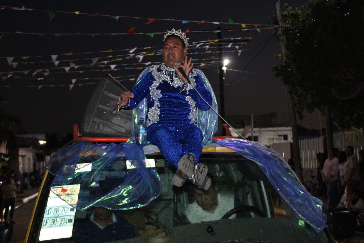 $!Disfrutan familias del desfile real del Carnaval de Rosario 2024