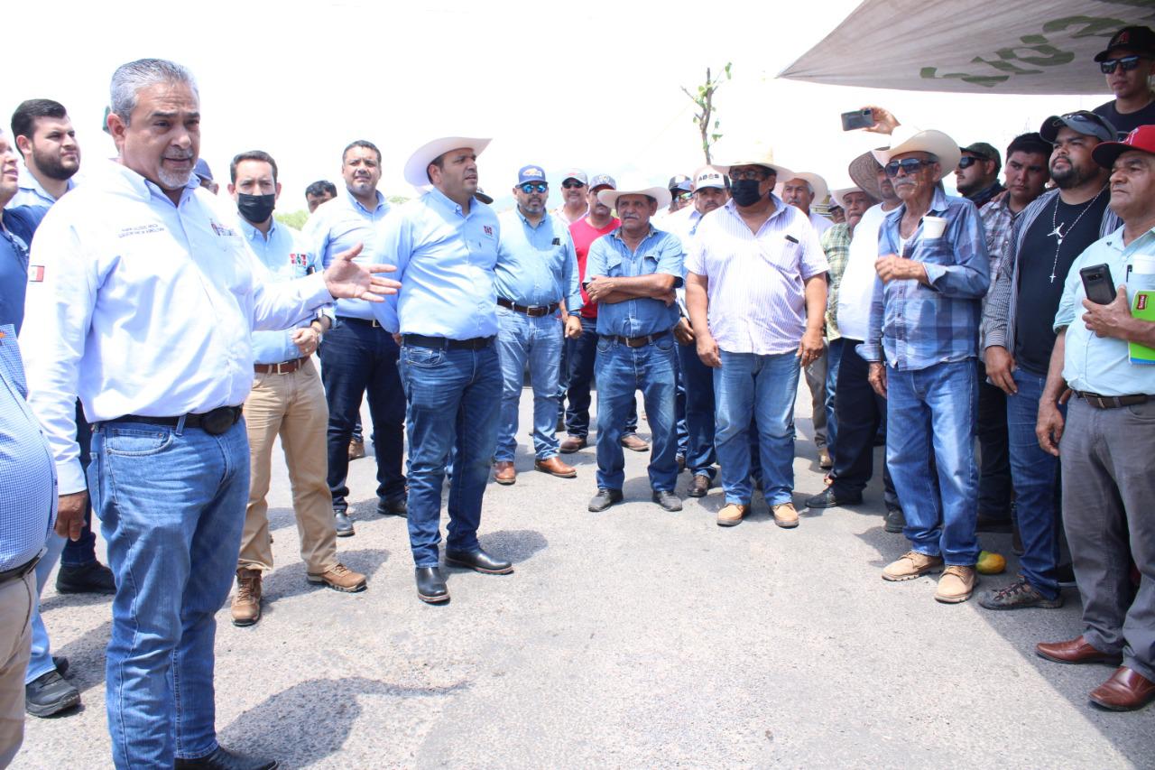 $!Mantienen productores de mango toma de oficinas de Cesavesin en Rosario y Escuinapa