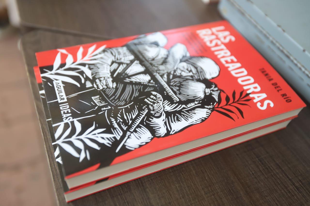 $!Rinde Tania del Río homenaje a madres que buscan a sus hijos desaparecidos