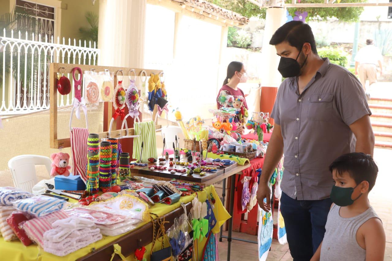 $!La Noria ya tiene su nombre en letras, en parador fotográfico