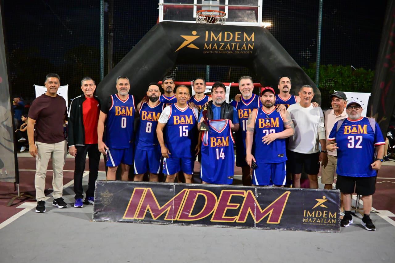 $!Horacio Llamas se corona en la Maxibasquet 50+, en Mazatlán