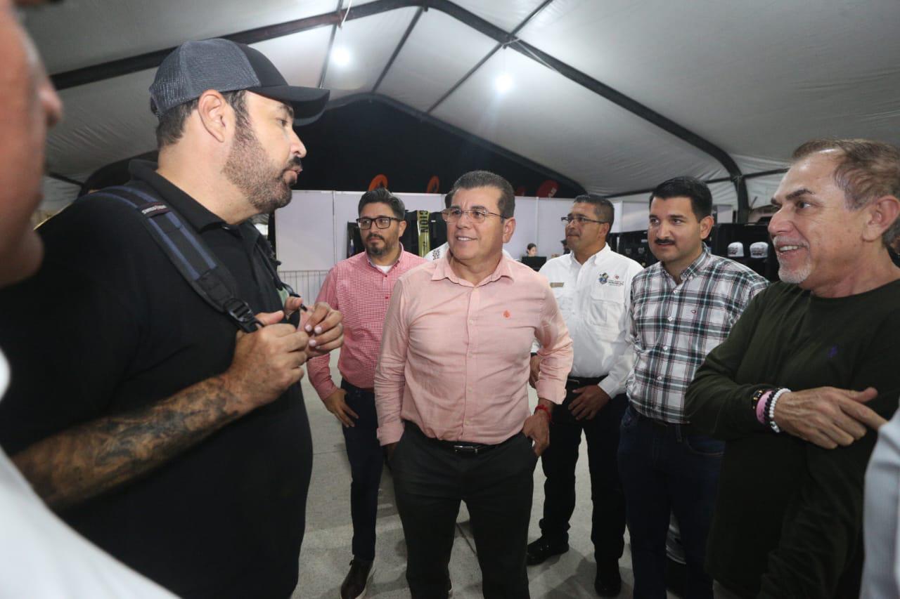 $!Recorre Alcalde de Mazatlán el Foro Biker