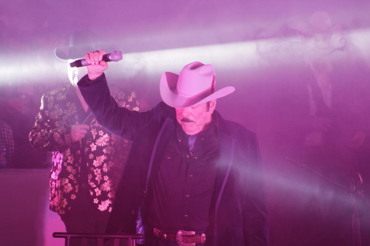 $!Arranca el Palenque Navolato 2021 con la presencia de Lalo Mora