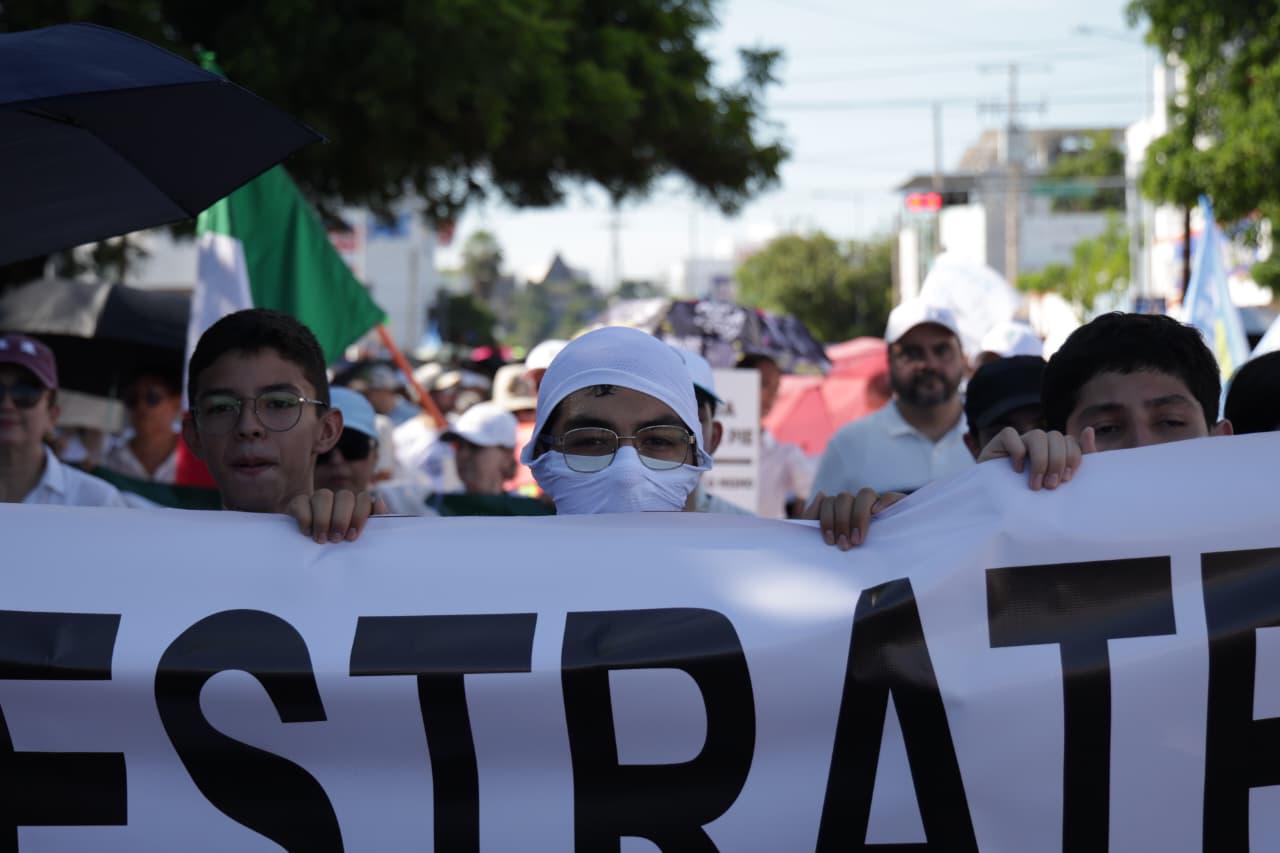 $!Miles marchan por la paz en Culiacán a dos años de la crisis de seguridad