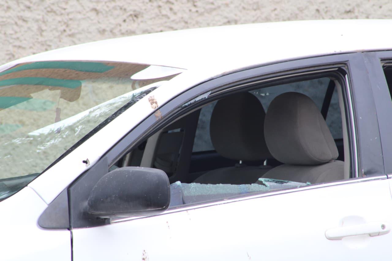 $!Llega conductor herido a hospital de Culiacán tras ataque armado en la colonia Independencia