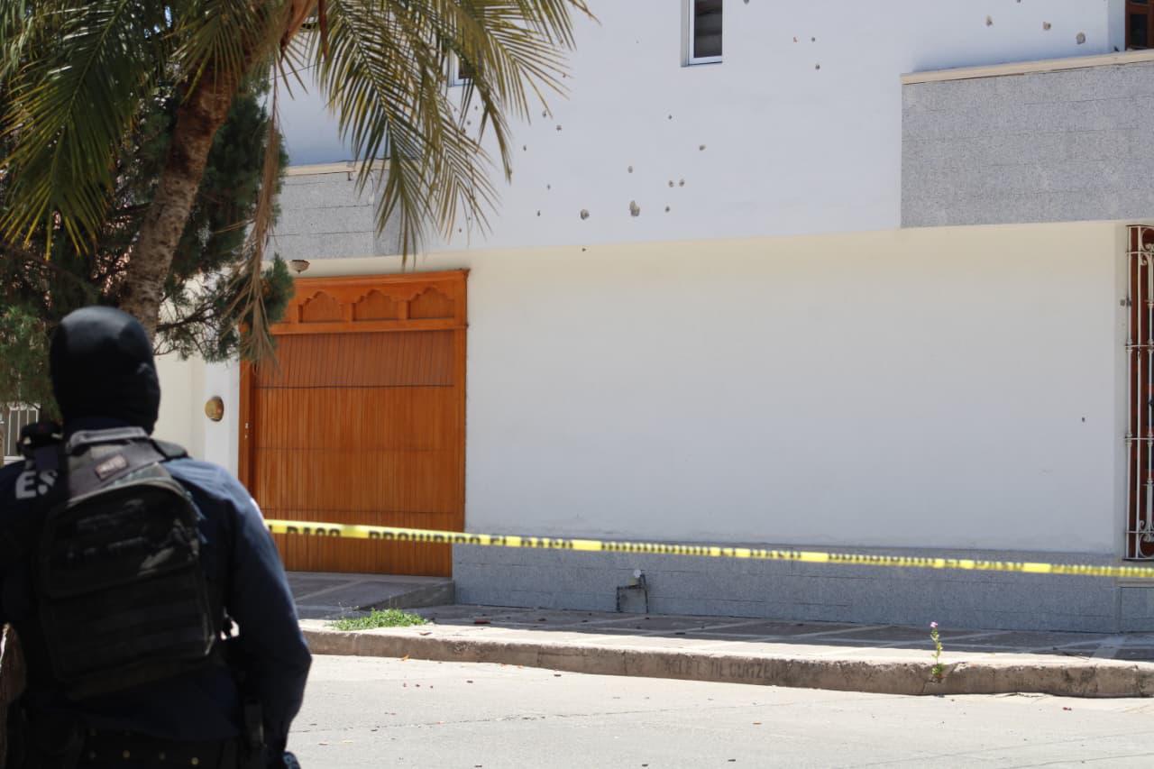$!Balean casa propiedad de Rubén Rocha Moya en Las Quintas, en Culiacán