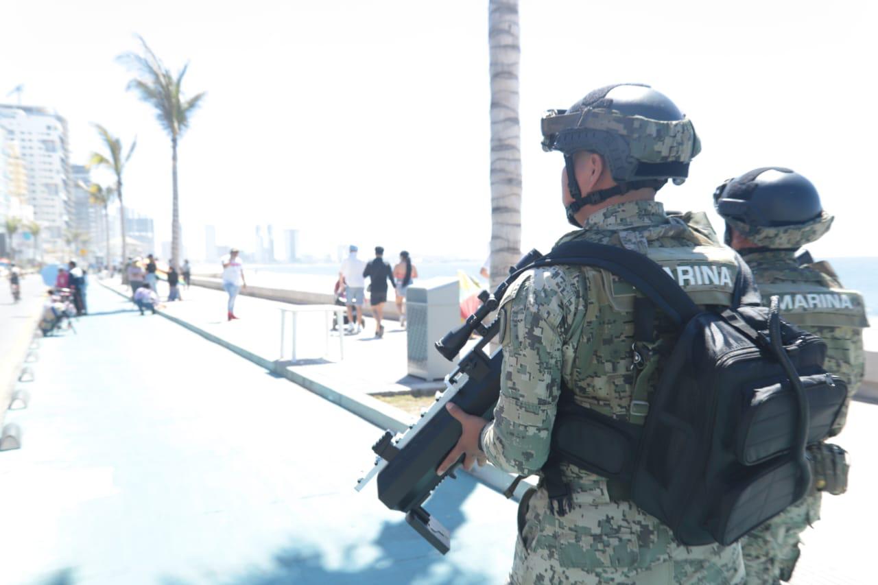 $!Realiza Alcaldesa de Mazatlán recorrido por ruta del desfile bajo fuerte operativo de seguridad