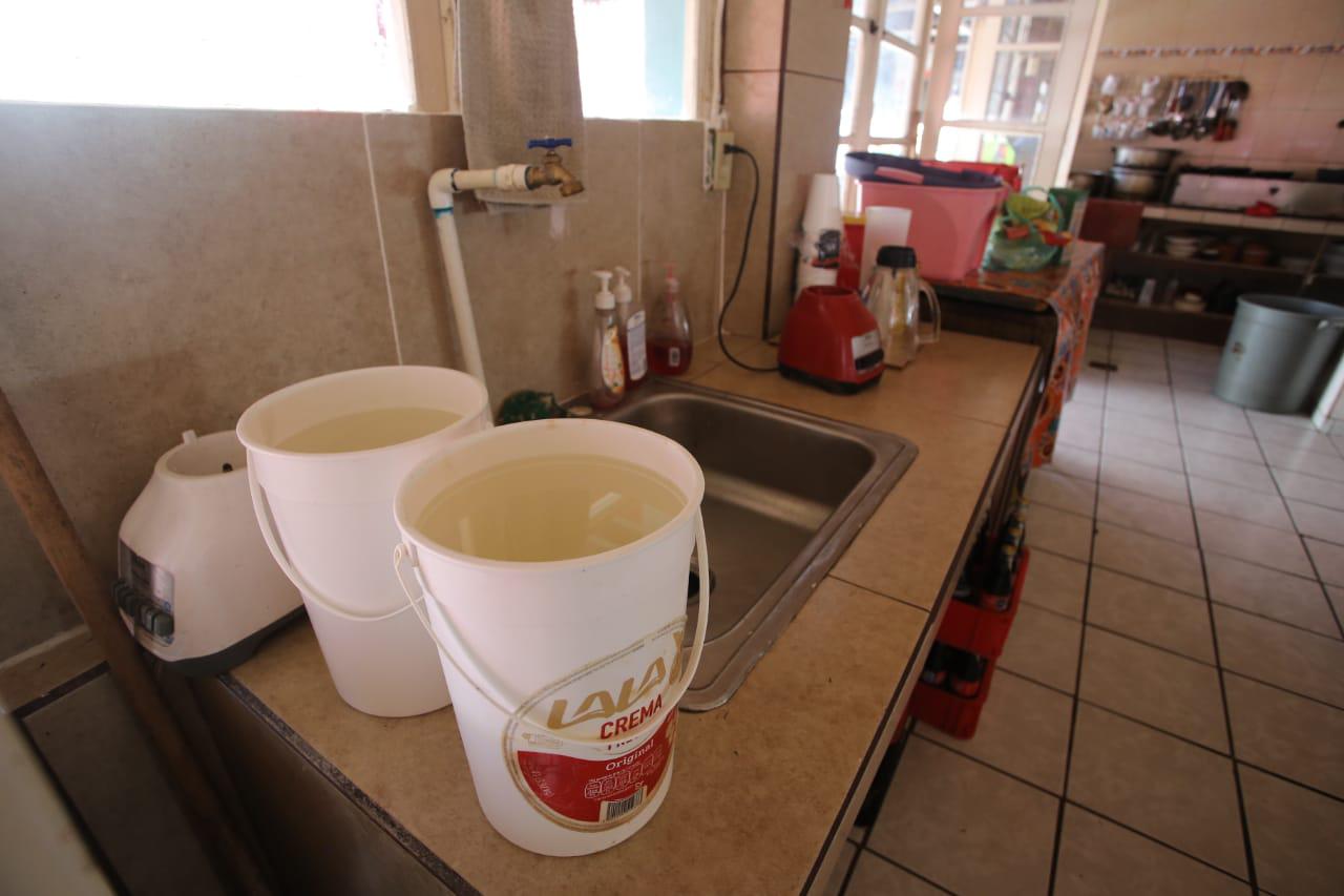 $!Por falta de agua cierran restaurantes del Mercado Pino Suárez, en Mazatlán