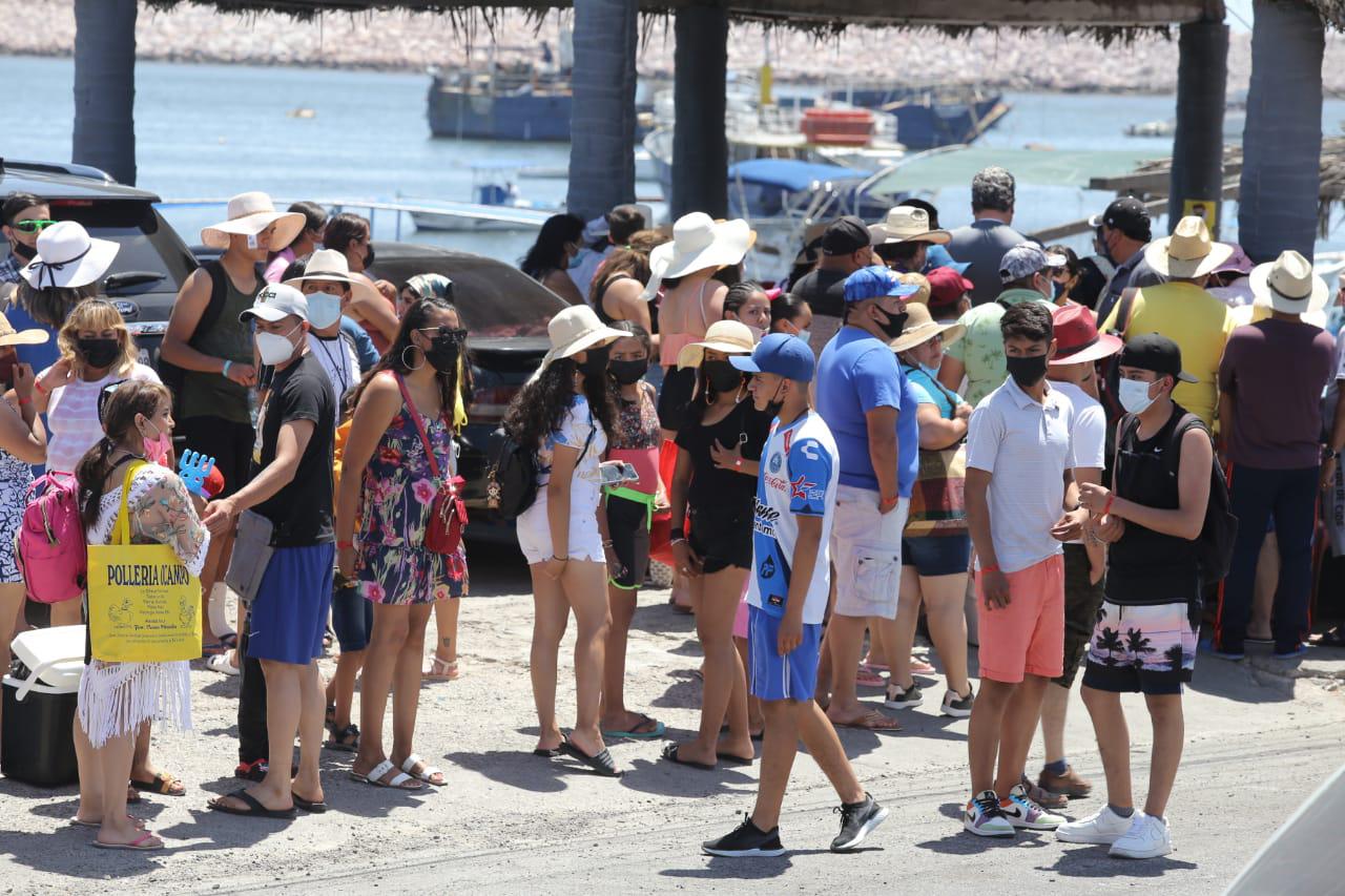 $!Se dejan venir turistas a disfrutar de Mazatlán