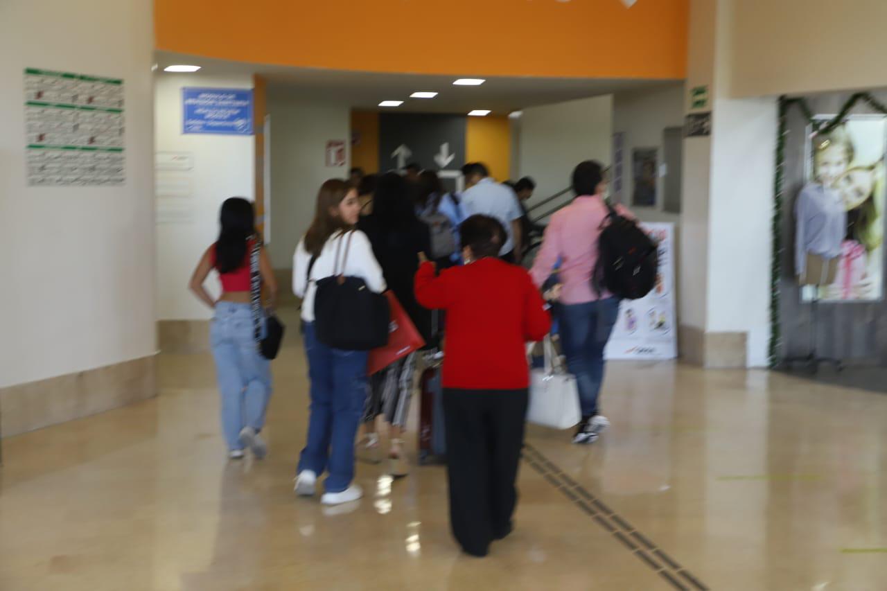 $!Reanuda actividades el aeropuerto de Mazatlán