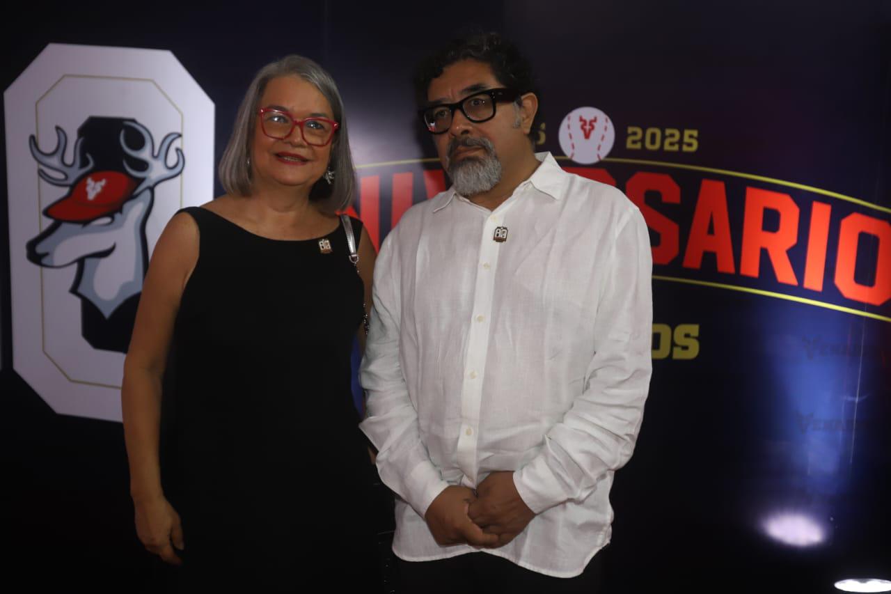 $!Laura Medina y Marío González.