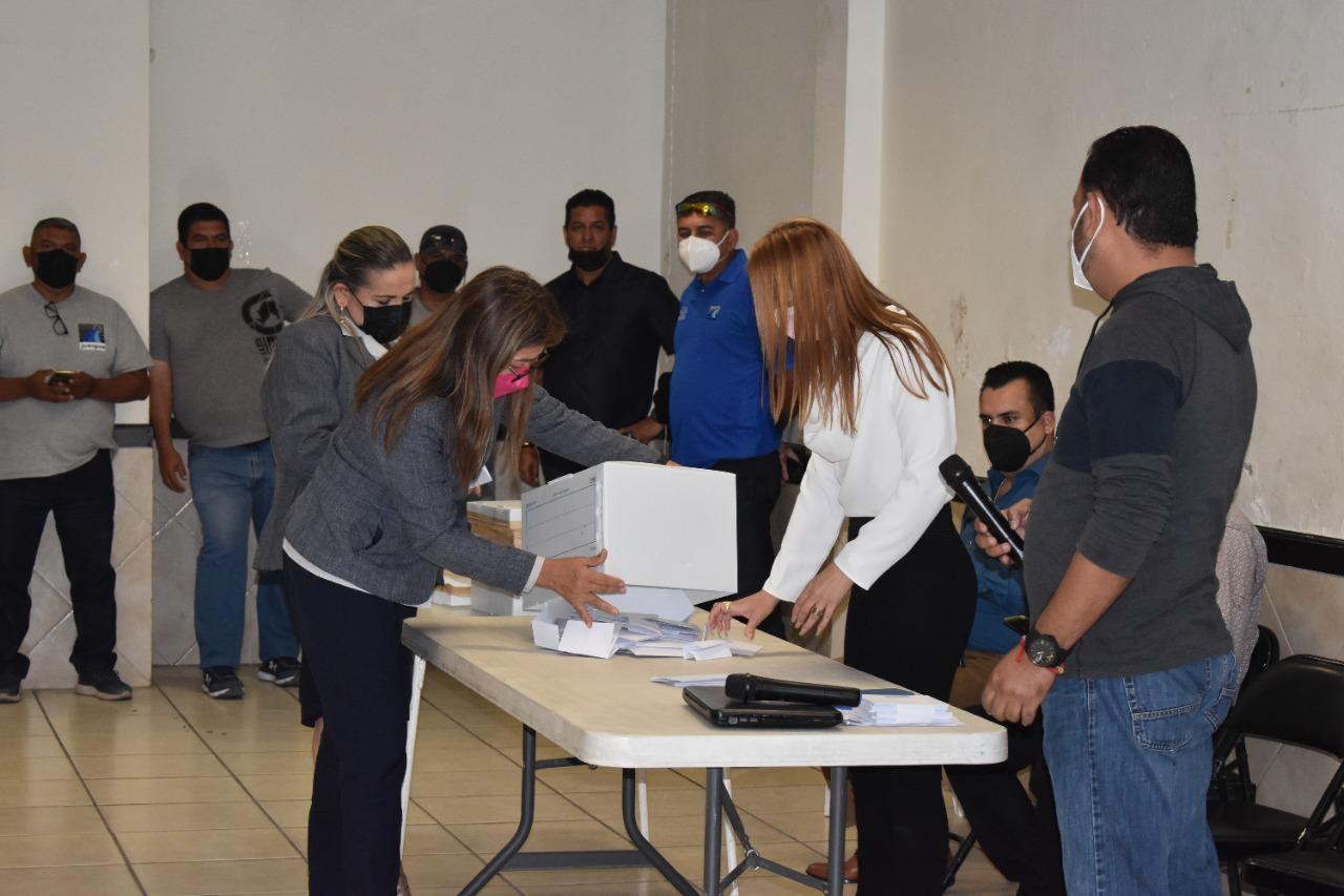 $!Reeligen a Jesús Moreno como líder del Sindicato de JUMAPAM