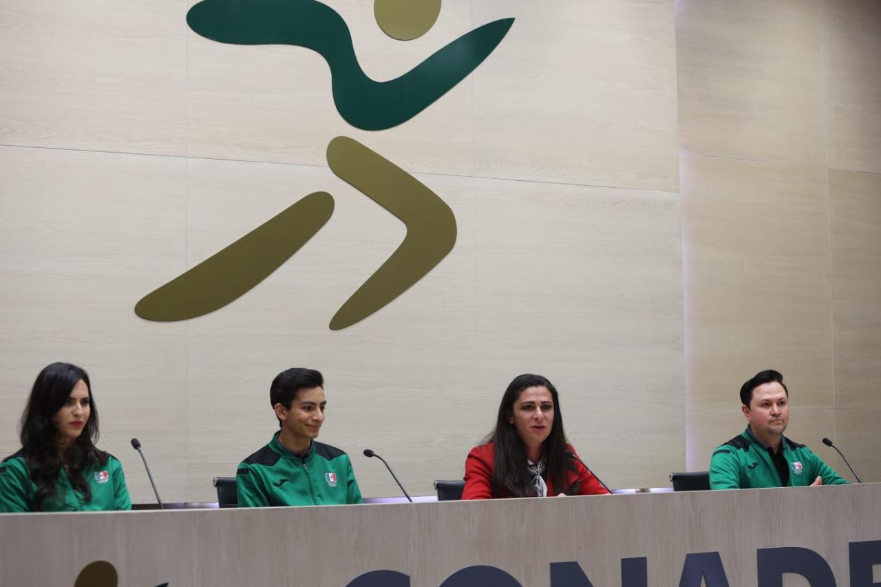 $!Ana Guevara asegura que la beca de Donovan Carrillo no sufrirá cambios hasta marzo