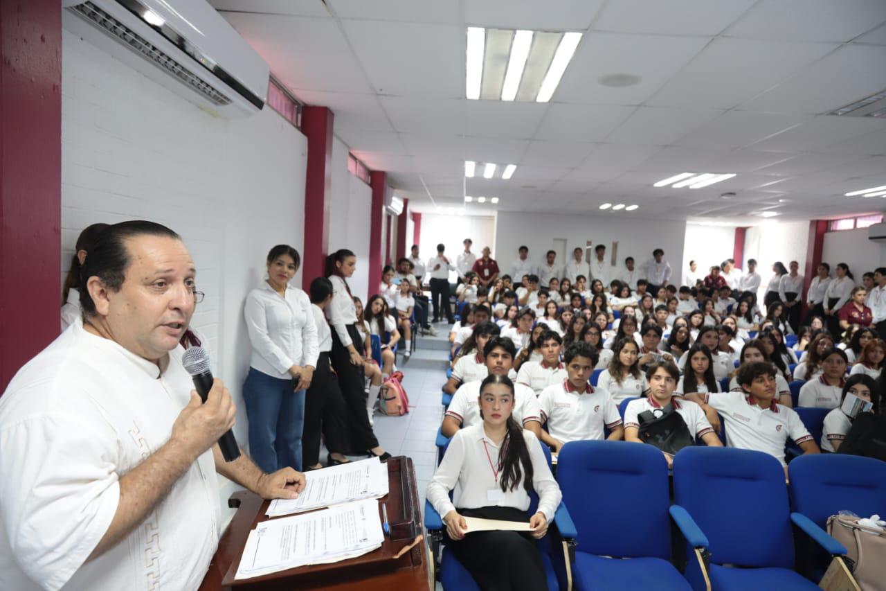 $!Apuesta CBTis 51 de Mazatlán por formación en industria de congresos y convenciones