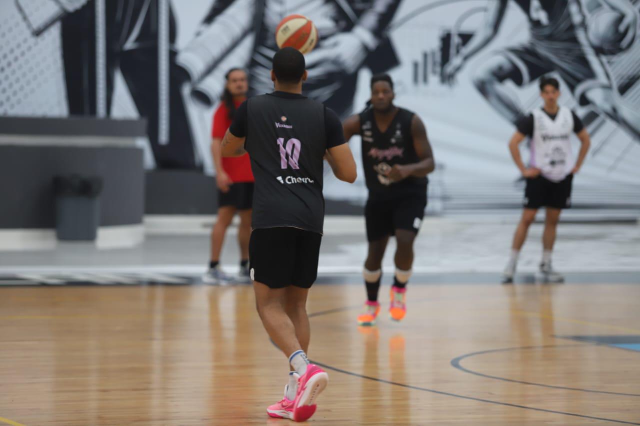$!Venados Basketball aumenta intensidad de pretemporada