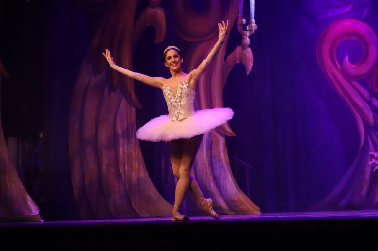 $!Sandra Fernández dio vida a Cenicienta.