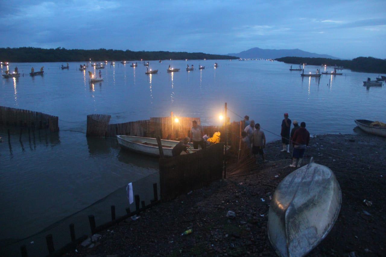 $!De firmarse convenio podría culminar conflicto entre pescadores del Caimanero, asegura líder