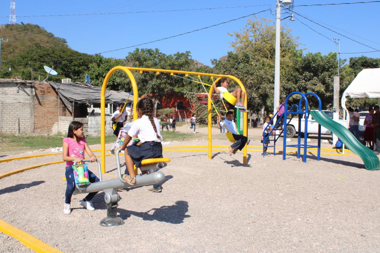 $!Inauguran parque comunitario en El Trébol, Escuinapa