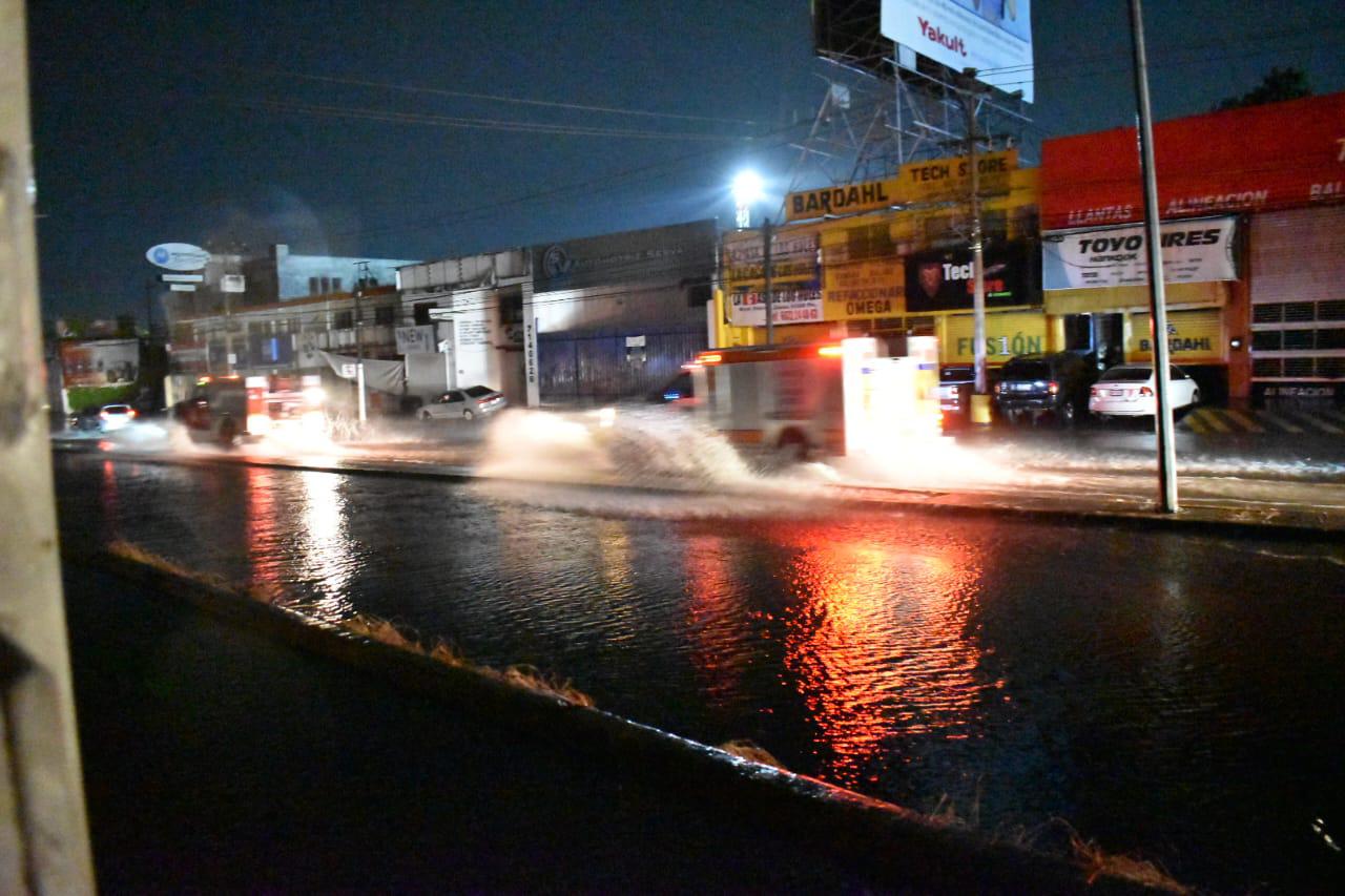 $!Intensa lluvia sorprende a Culiacán; llaman a estar alertas por ‘Hilary’