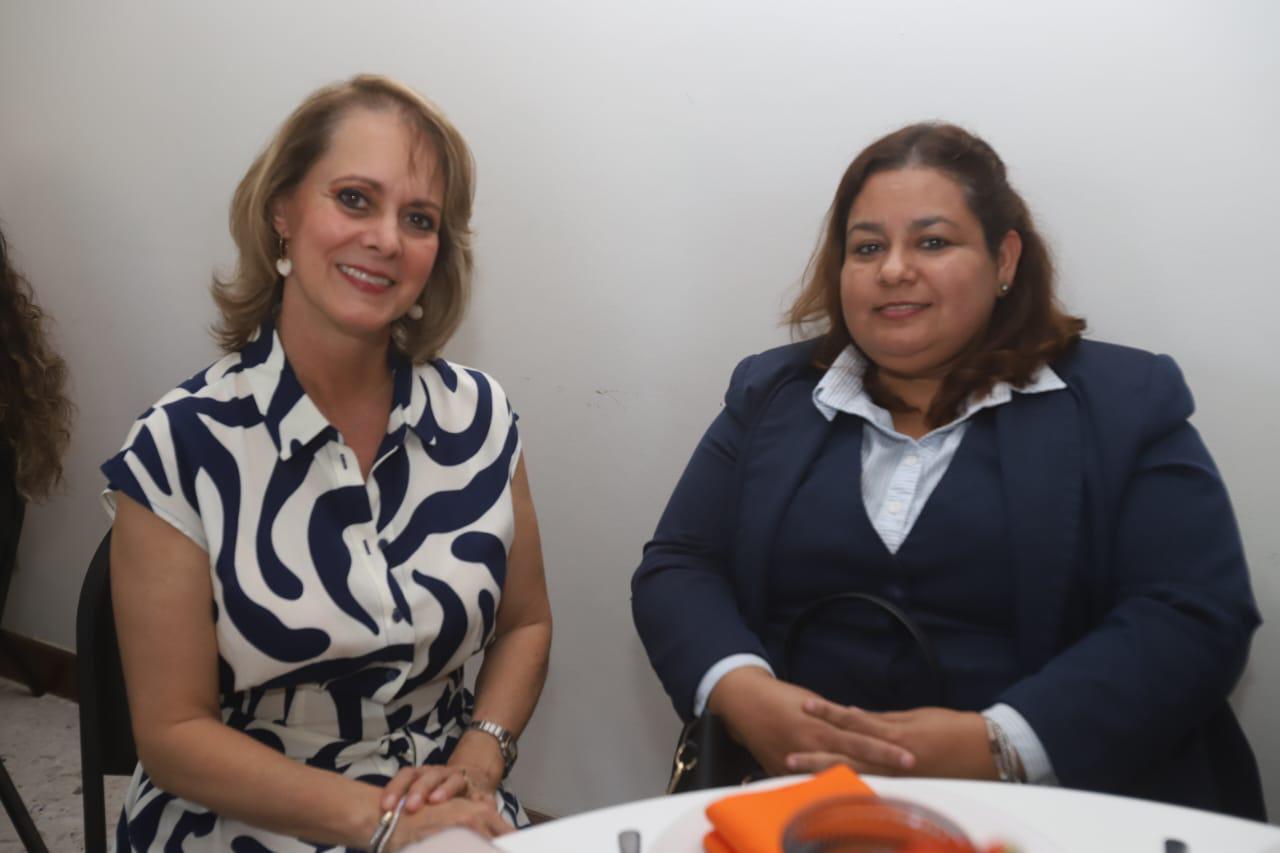 $!Angélica Martín de Madero y Sandra Velarde.