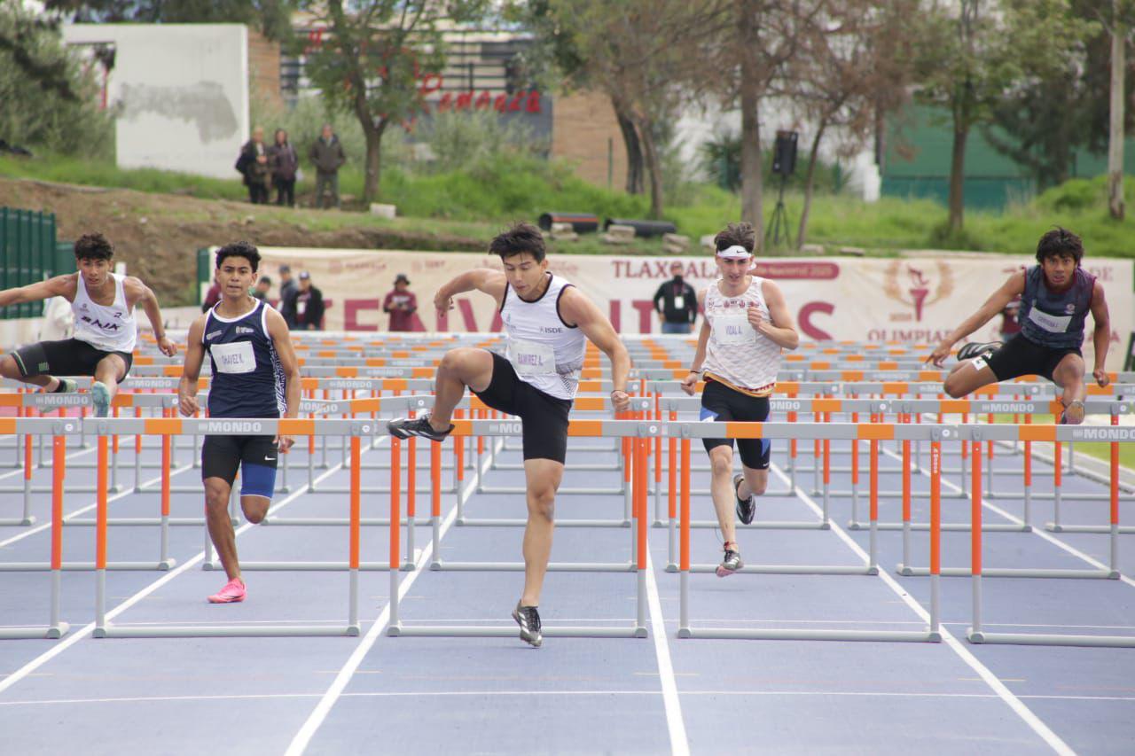 $!Ángel Ramírez hace historia para Sinaloa con oro e impone marca en los 110 metros con vallas