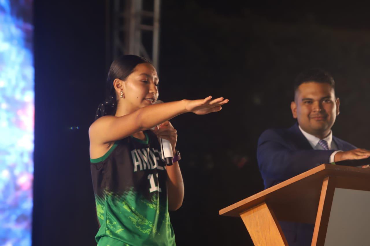$!Mariana Ramírez Sánchez al momento de realizar la toma de protesta oficial.