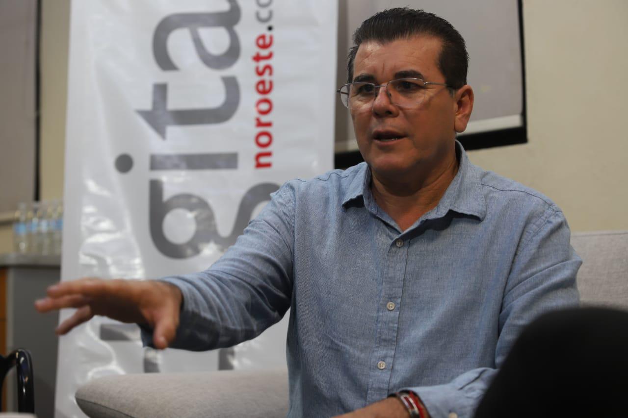 $!Busca Alcalde de Mazatlán acercarse más al Gobernador, a los trabajadores, pero sobre todo, a la ciudadanía